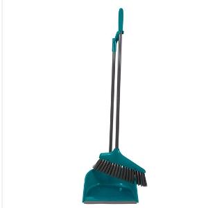 Dust pan with brush